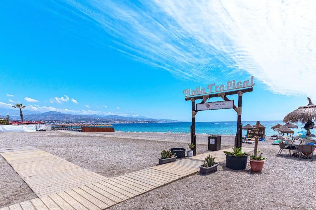 Sea Apartment Торе дел Мар Екстериор снимка